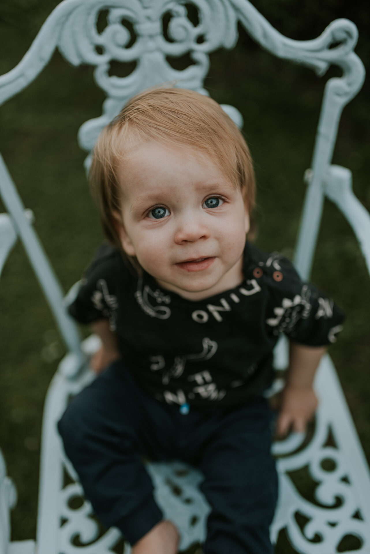 SAW 3242 Sesja rodzinna w zaczarowanym ogrodzie