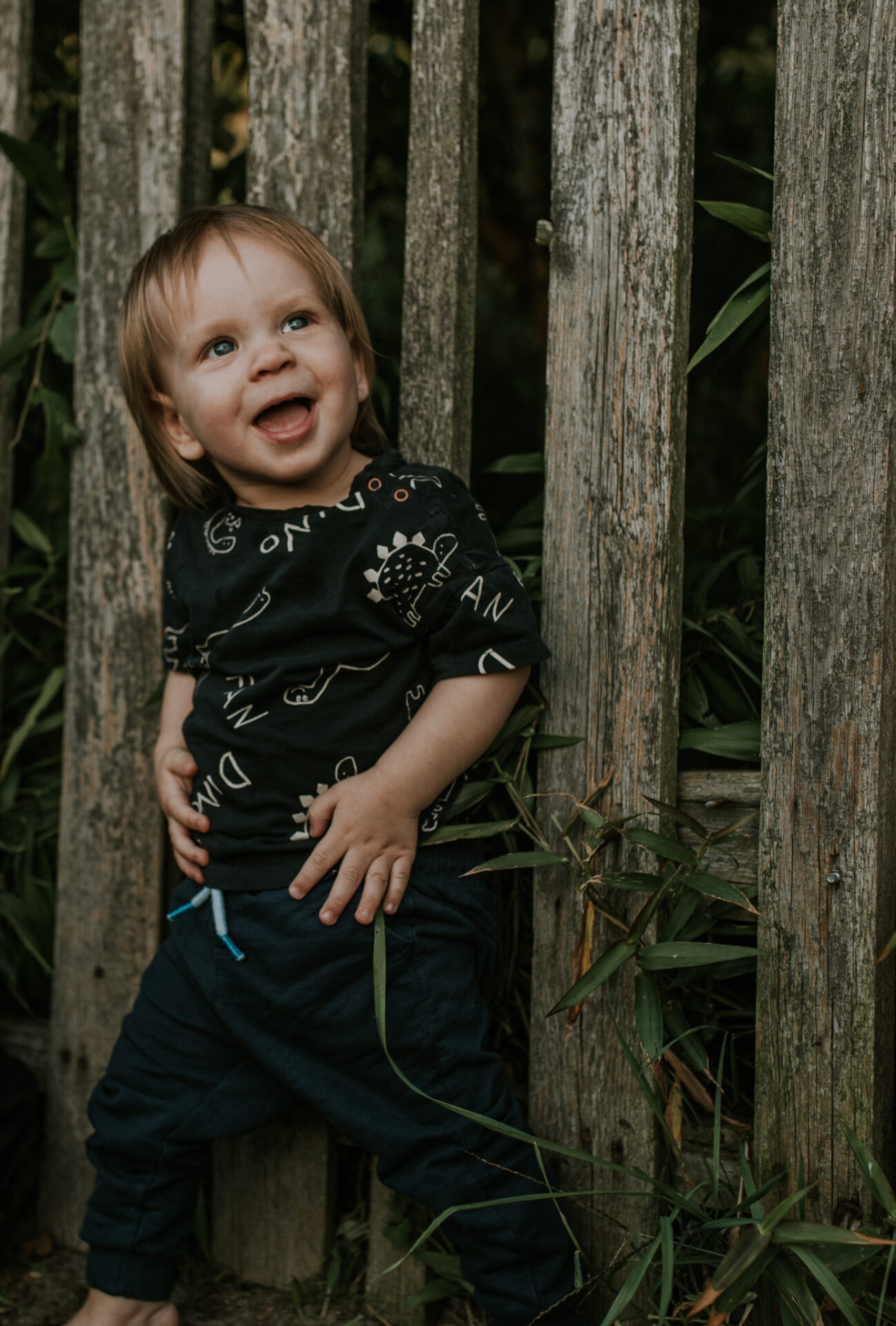 SAW 3403 1 Sesja rodzinna w zaczarowanym ogrodzie