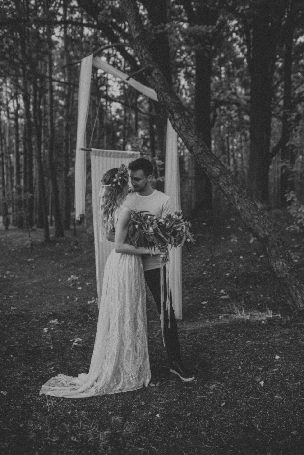 SAW 6213 Stylizowana sesja ślubna w stylu "Rock!"