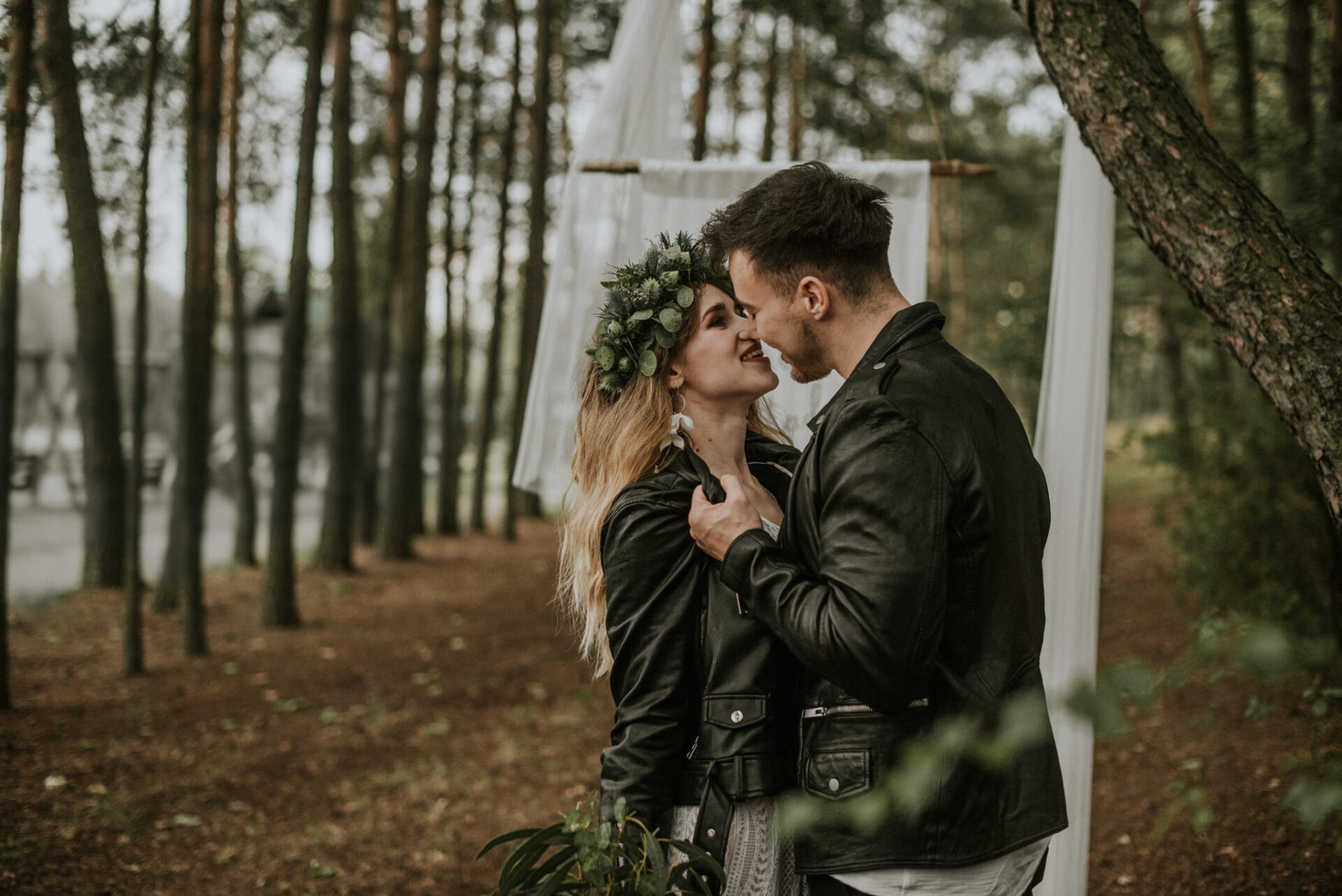 SAW 6343 Stylizowana sesja ślubna w stylu "Rock!"