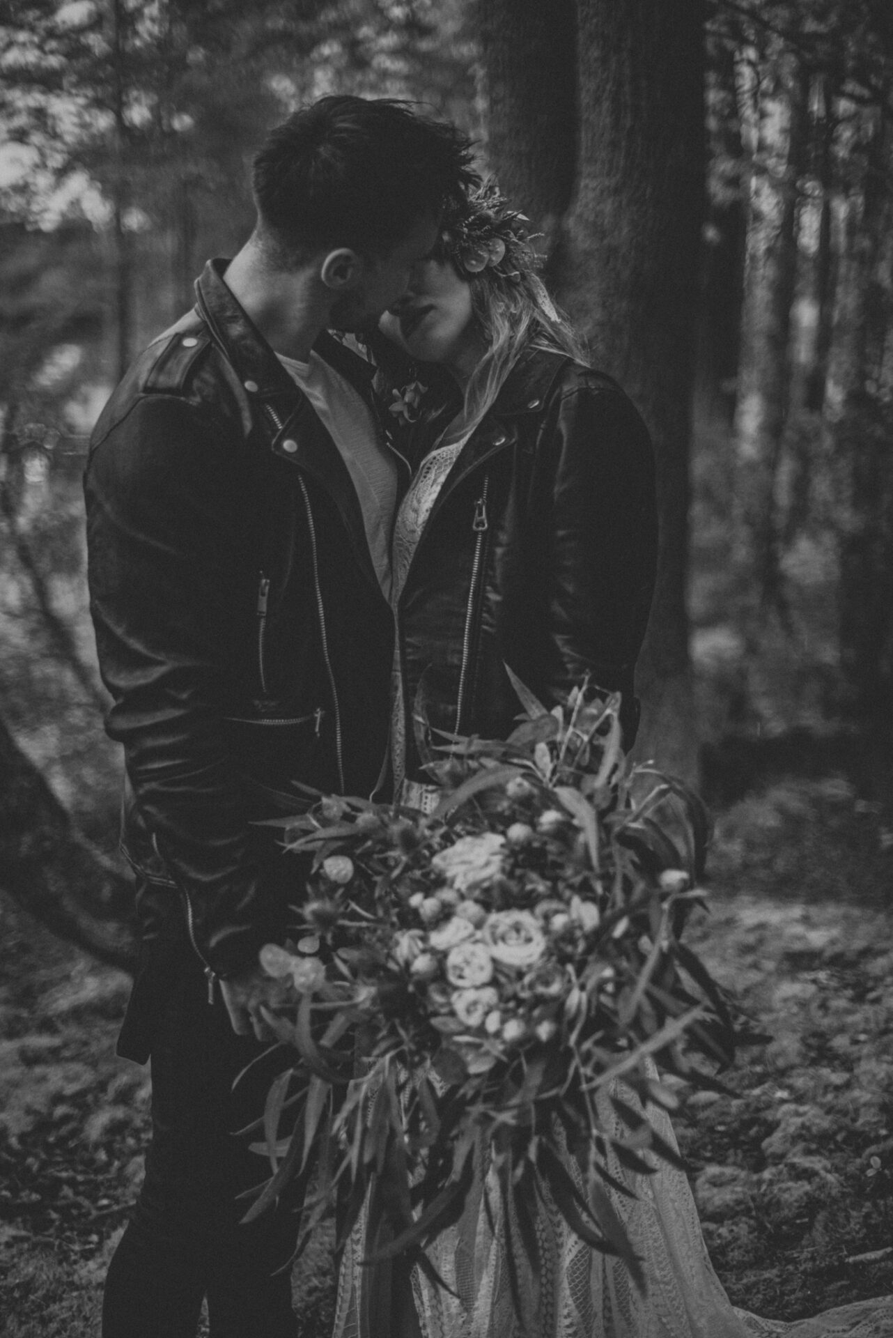 SAW 6475 Stylizowana sesja ślubna w stylu "Rock!"