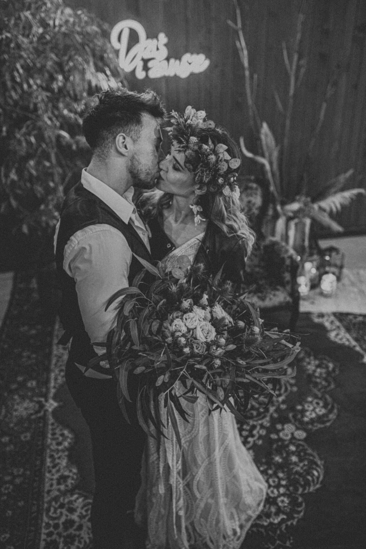 SAW 6935 Stylizowana sesja ślubna w stylu "Rock!"