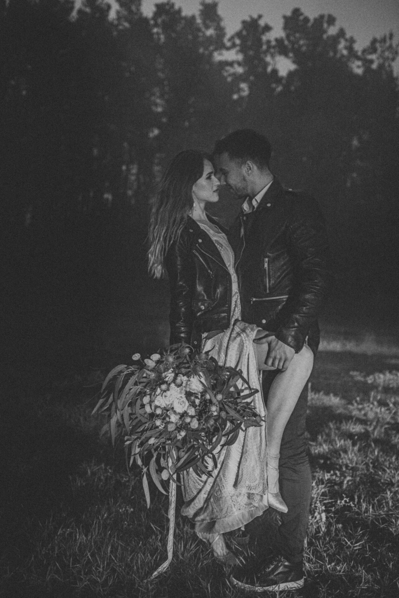 SAW 7144 Stylizowana sesja ślubna w stylu "Rock!"