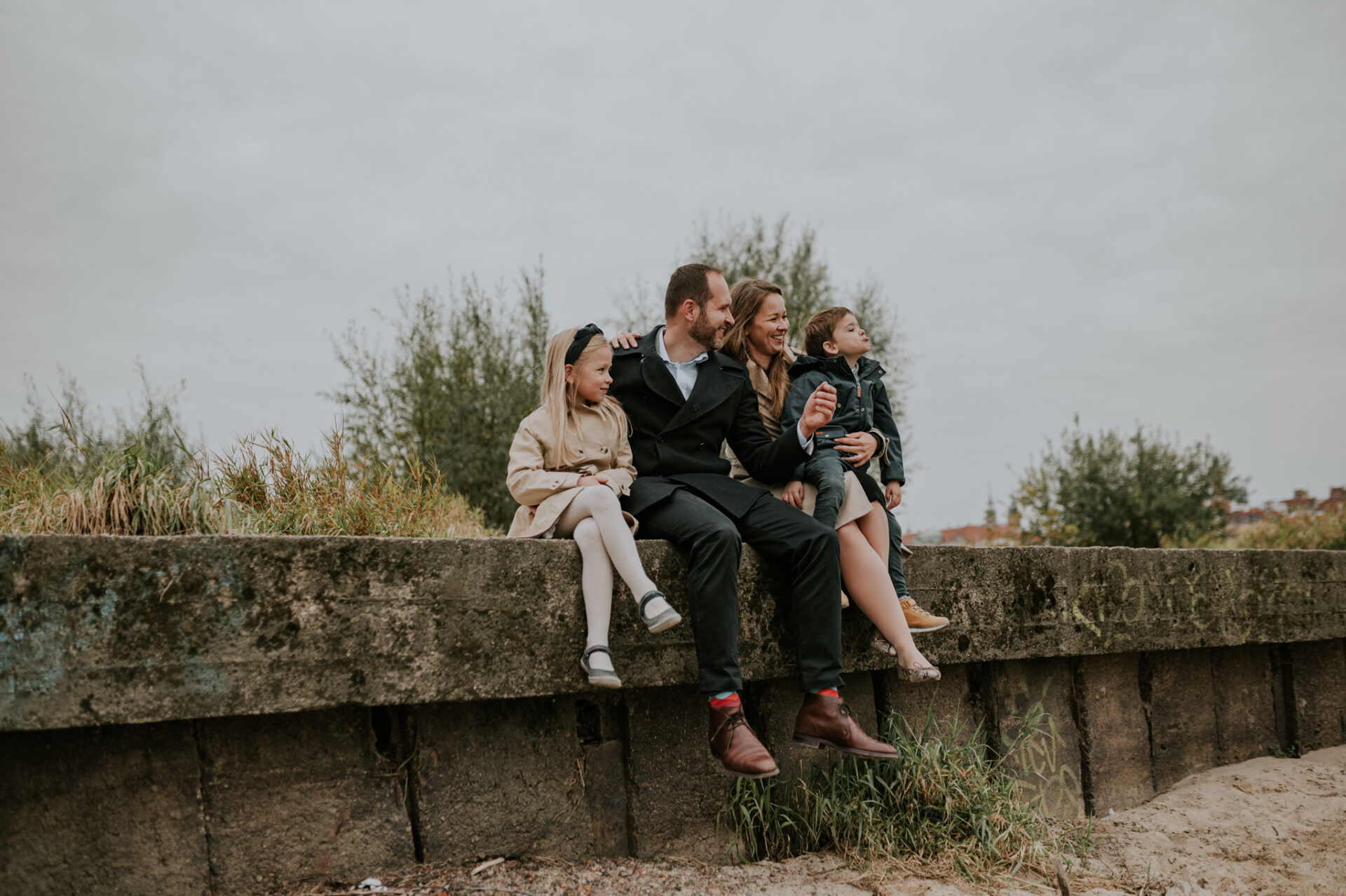 SAW 1283 Rodzinny spacer nad brzegiem Wisły