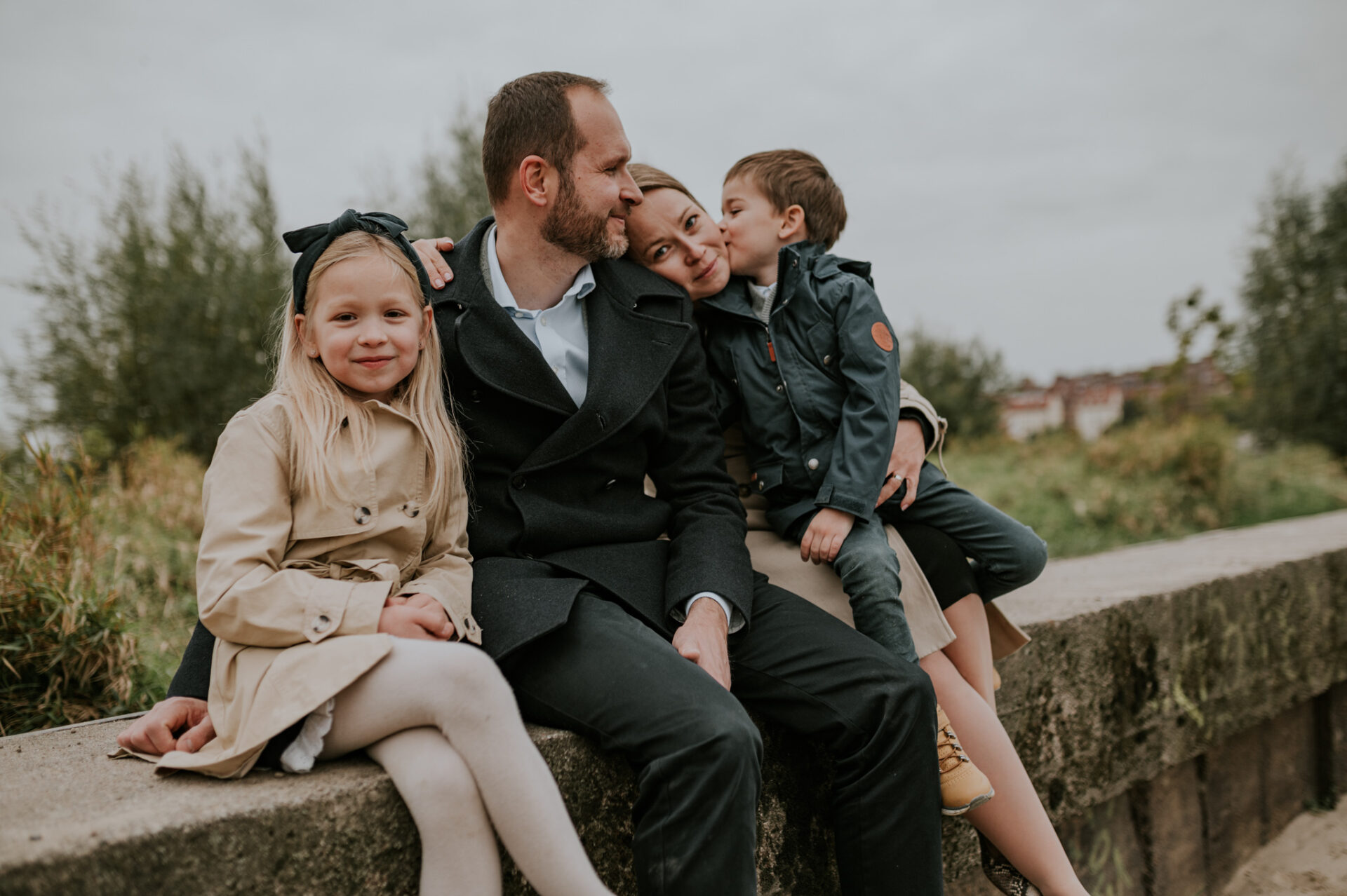 SAW 1305 Rodzinny spacer nad brzegiem Wisły