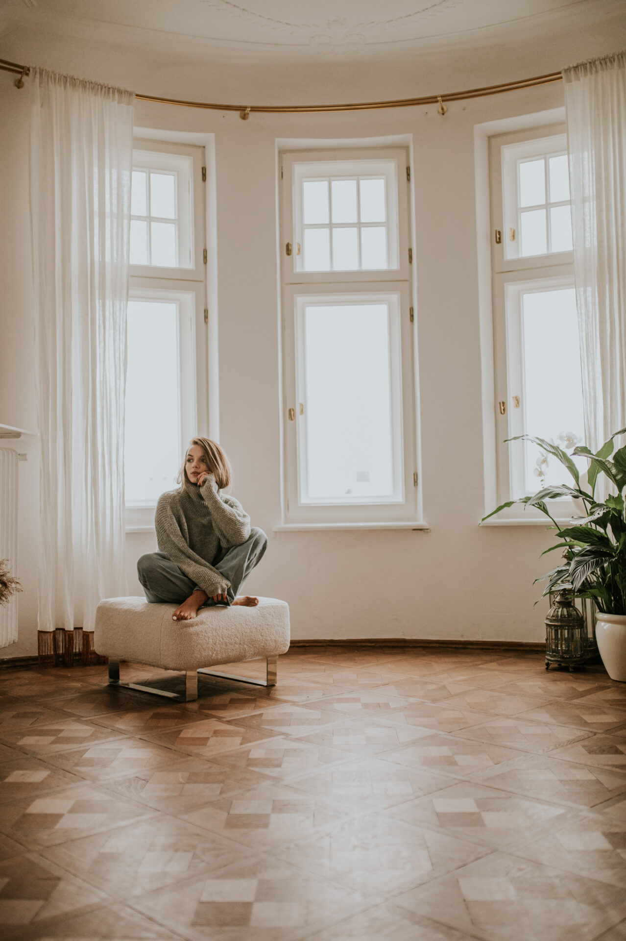 SAW 1829 Sesja kobieca w apartamencie